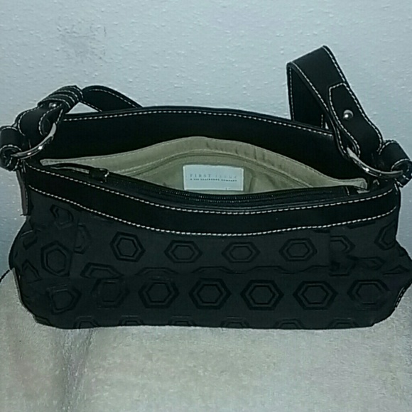 First Issue A Liz Claiborne Co. Handbag - Picture 7 of 8